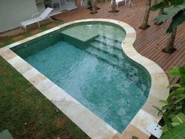 Piscina residencial na Praia da Baleia, São Sebastião — VI Piscinas